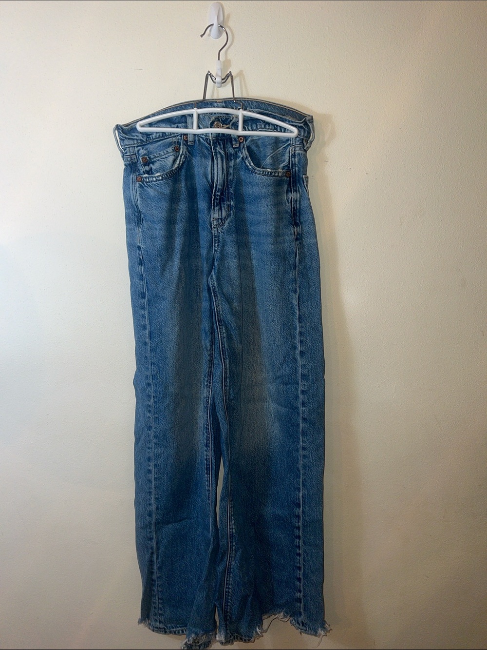 American Eagle Outfitters Relaxed Light Blue Women's Jeans